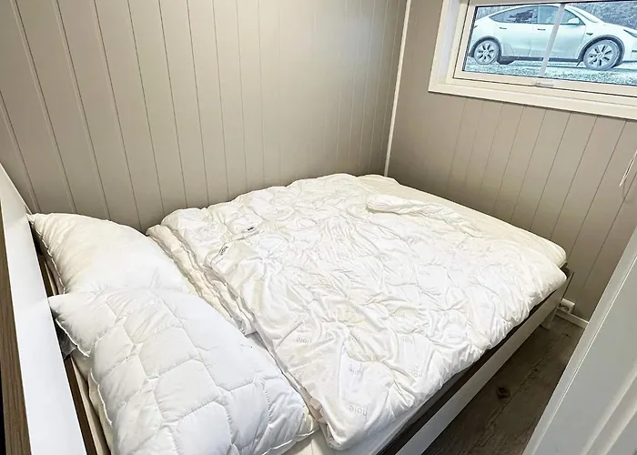 6 Person In Hornnes-by Traum * Hornnes