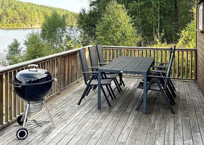 6 Person In Hornnes-by Traum Hornnes